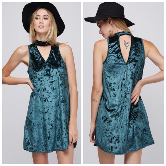 New jade green velvet dress - Picture 2 of 2